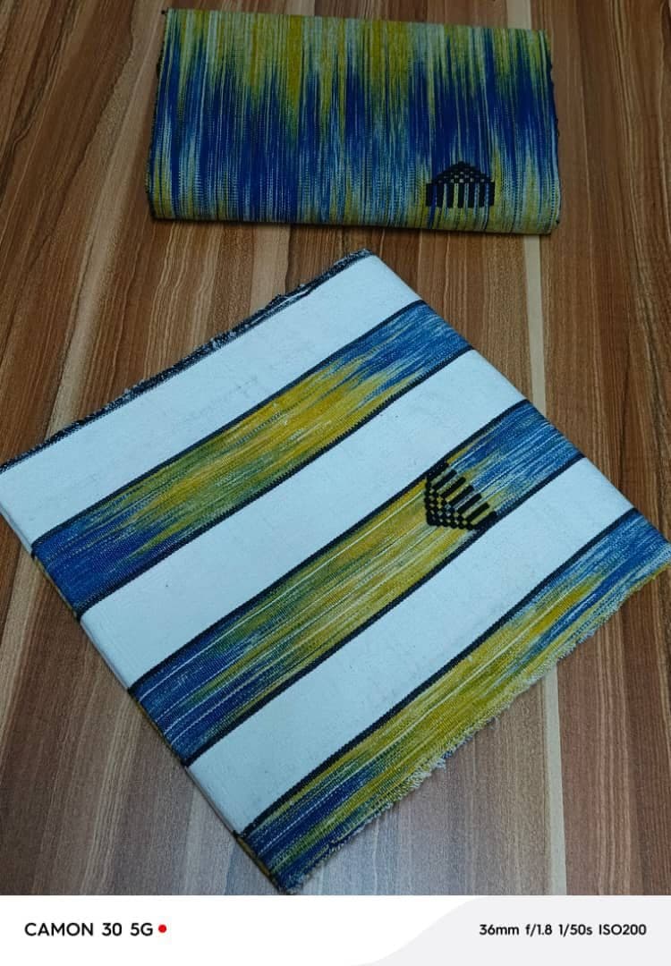 Pagne tissé avec fils Ghanéen