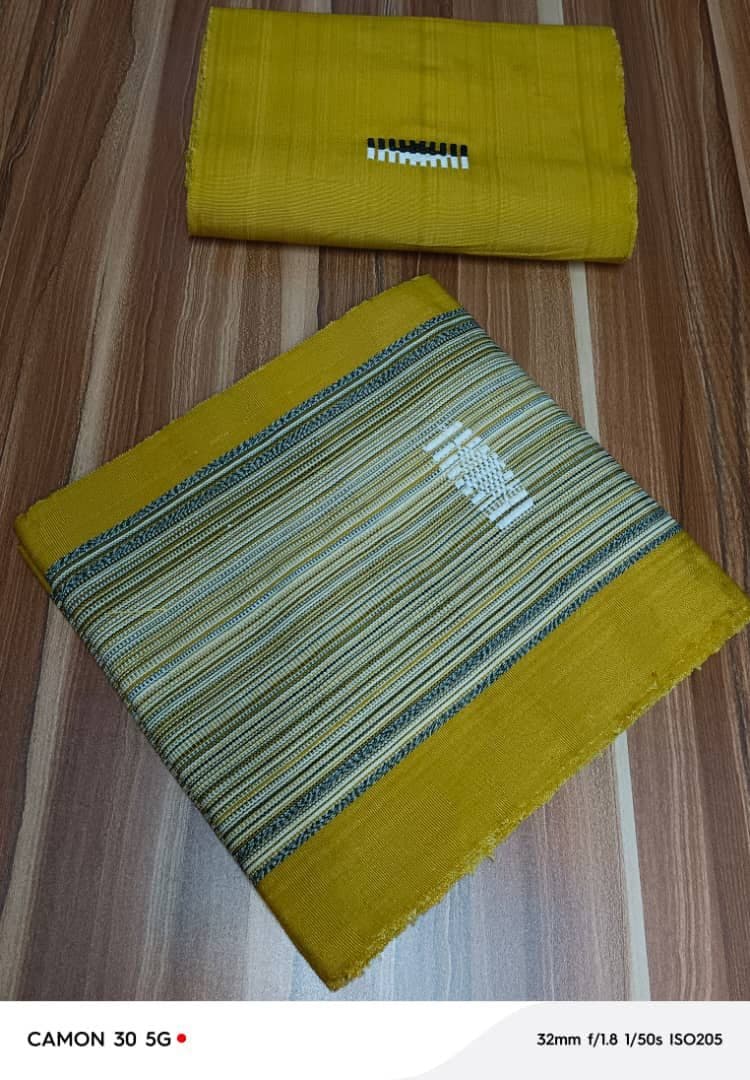 Pagne tissé avec fils Ghanéen