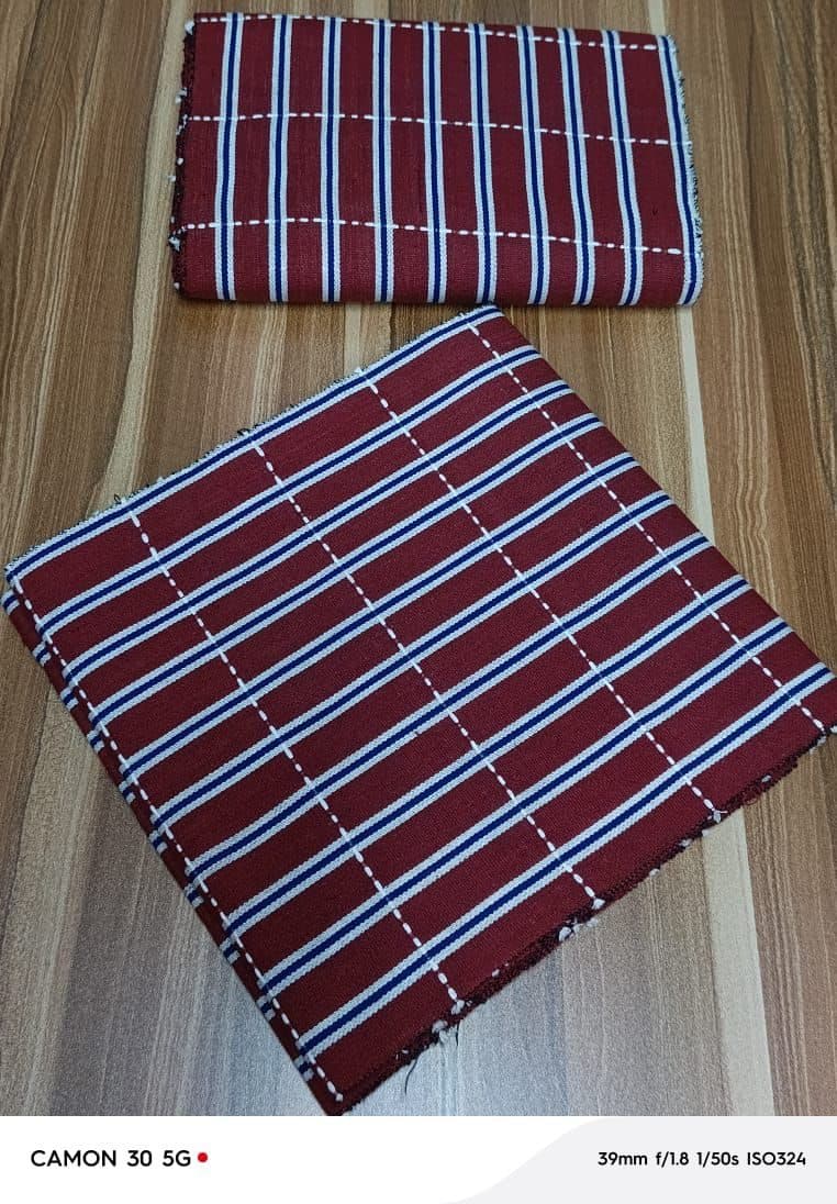 Pagne tissé avec fils Ghanéen