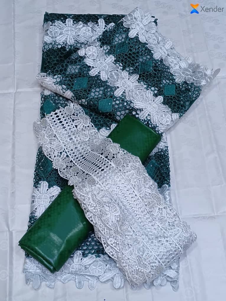 Dentelles riche plus bassin riche