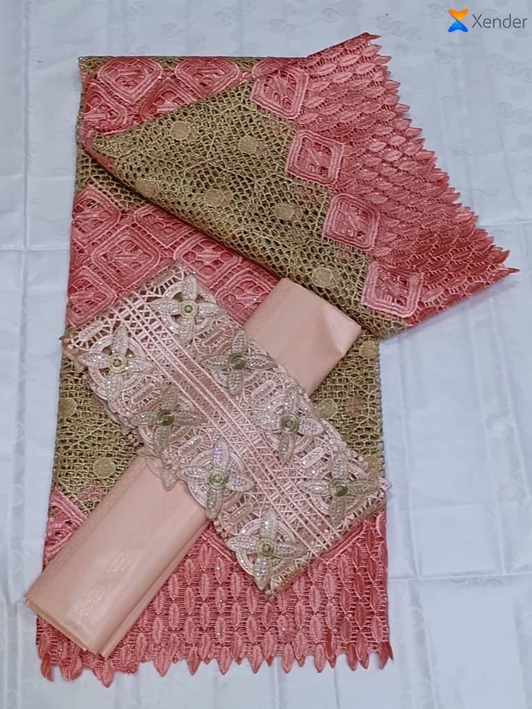 Dentelles riche plus bassin riche