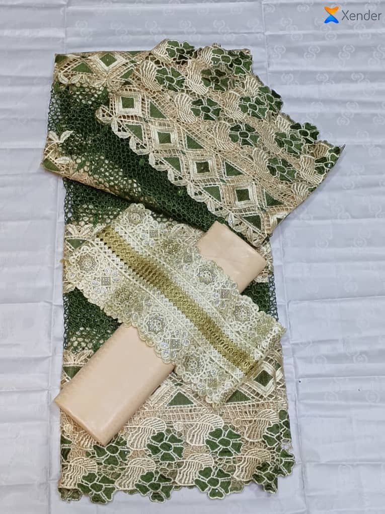 Dentelles riche plus bassin riche